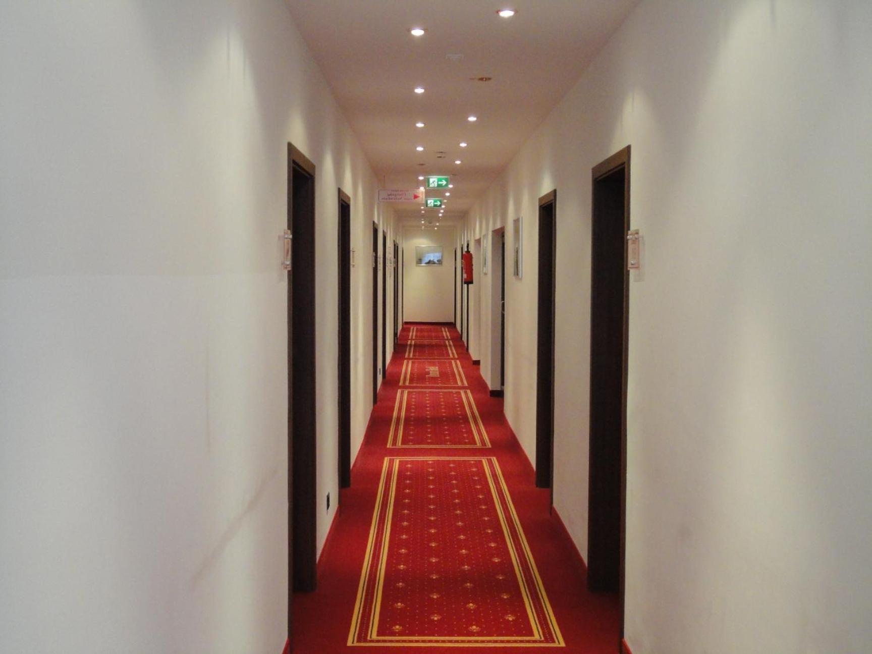 Отель Grand Dream Main Center