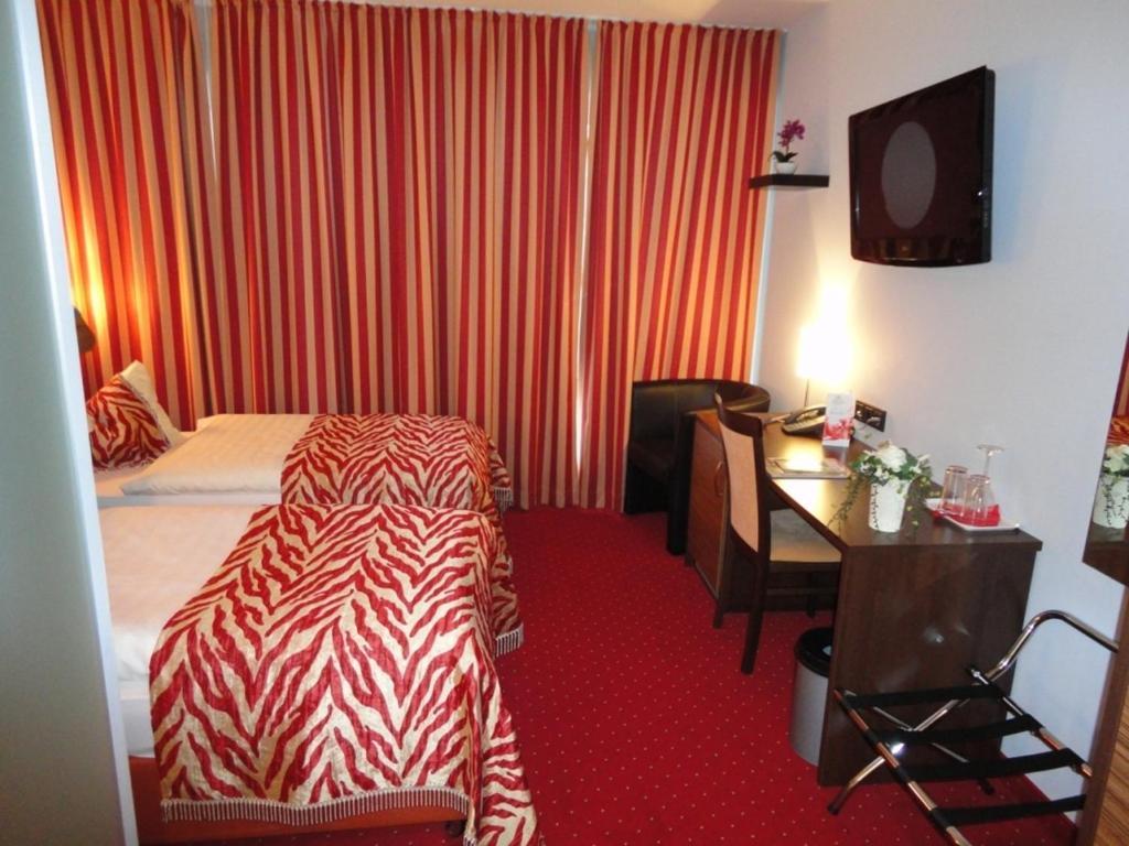Grand Dream Main Center Отель
